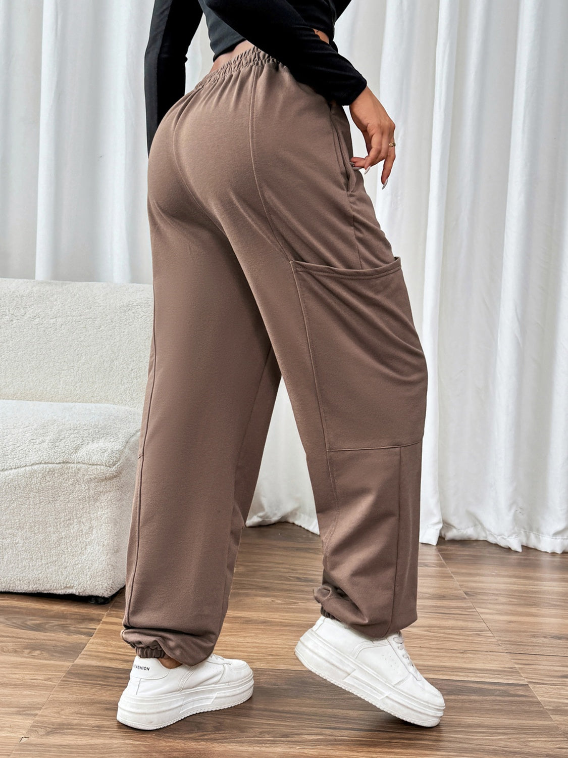 Tied Joggers with Pockets